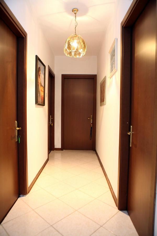 Rooms Torcello - With Shared Bathroom Portoroz Bagian luar foto