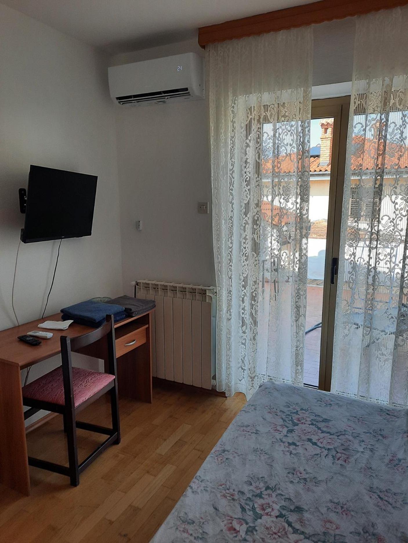 Rooms Torcello - With Shared Bathroom Portoroz Bagian luar foto